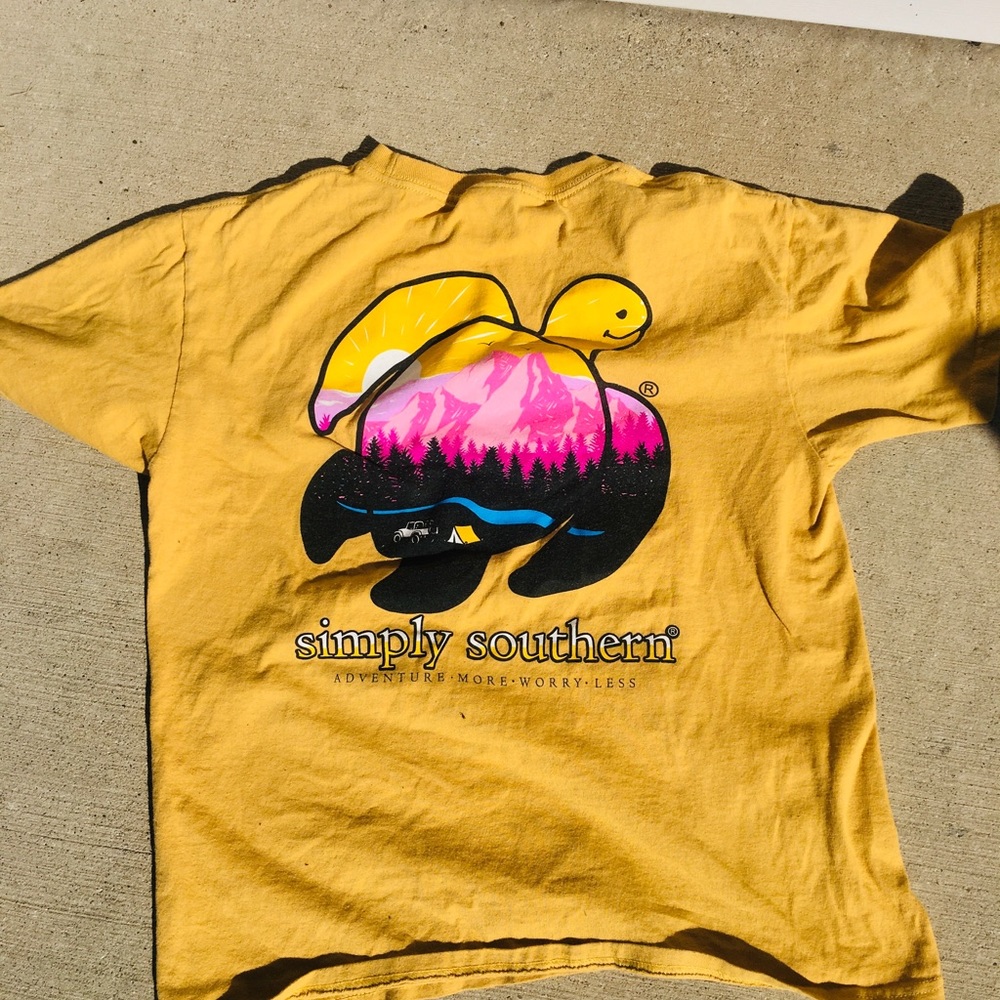 SIMPLY SOUTHERN GRAPHIC T-SHIRT!!!